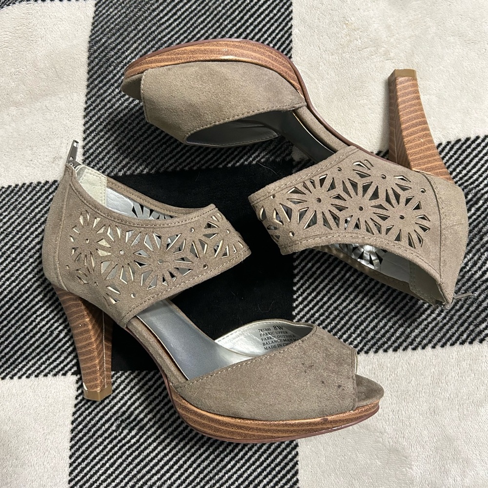 Green Heels